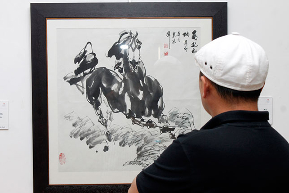 “Бүтээлдээ Хятадын соёлыг нэвт шингээхийг хүсдэг”